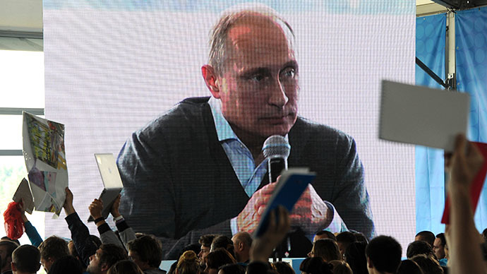 August 29, 2014. Russian President Vladimir Putin talks to the participants in the Seliger 2014 National Youth Forum in the Tver Region. (RIA Novosti / Michael Klimentyev)