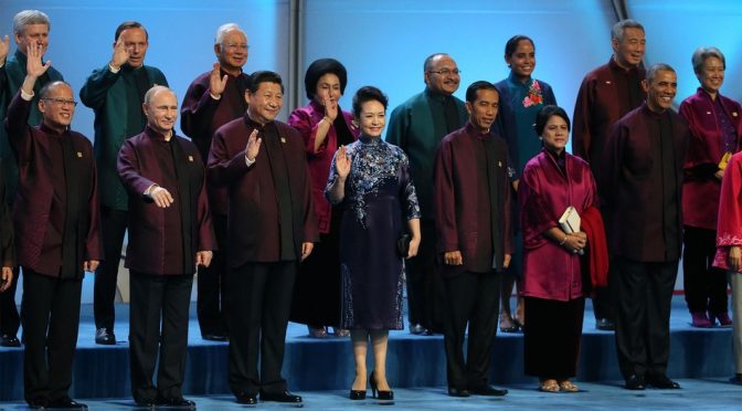 #Shawlgate & Star Trekking Highlighted the APEC Summit 2014