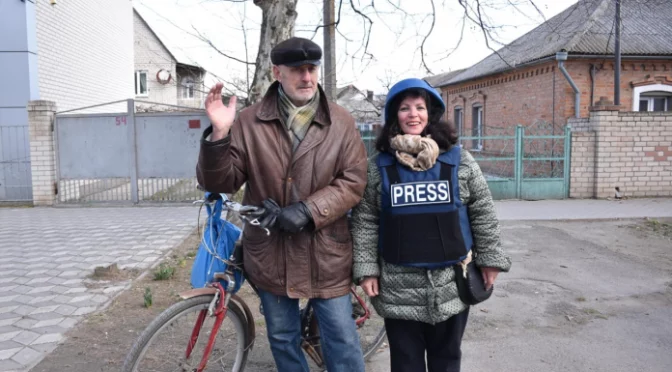 Intrepid Ground  Reporter Finds Russians Welcomed as Liberators in West Propagandized Henichesk City
